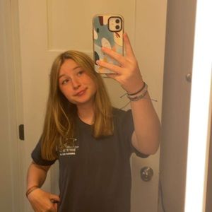 Meet your Posher, Layla